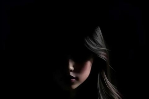 ����ֽ����ҹ�е�һĨ��