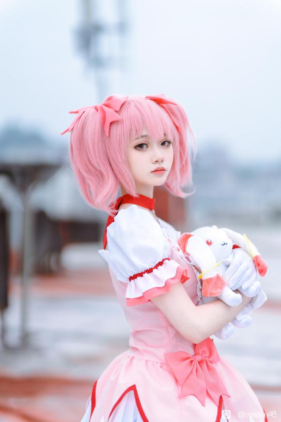 COSƬ-4.jpg