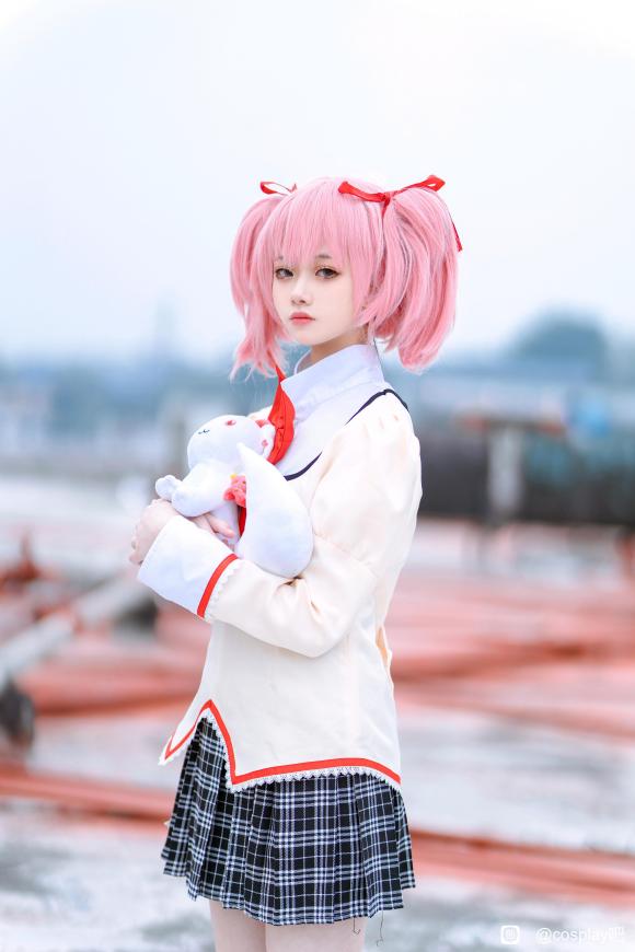 COSƬ-5.jpg