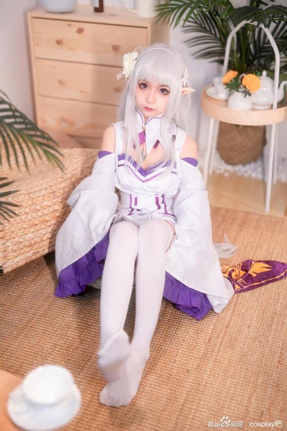 COSƬcosplay-1.jpg