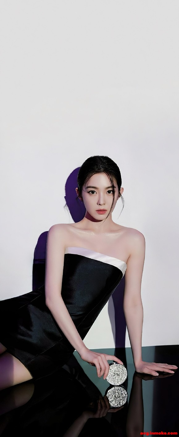 ??ֽ??? Welcome Back CF Queen-2.jpg