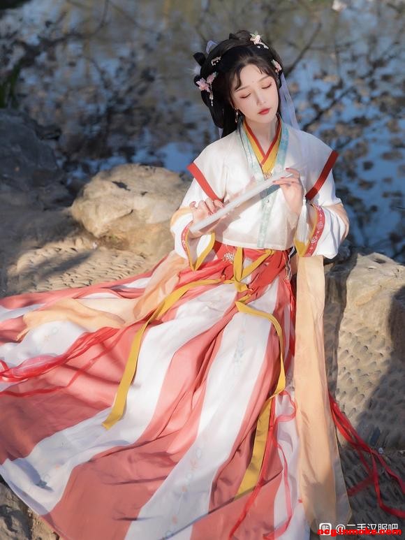 ۶ֺ-3.jpg