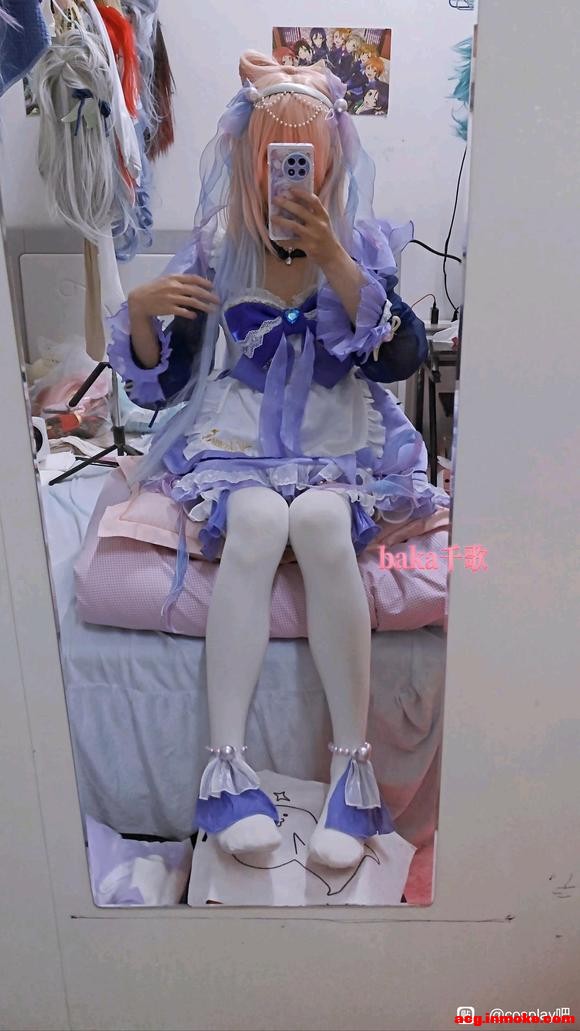 COSƬcos-4.jpg