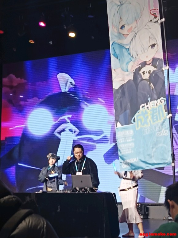 ɶba only չֱ-3.jpg