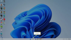  2、在文件资源管理器顶部的地址栏中选