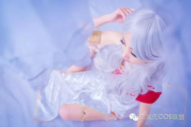 R7j0bUb79Rx229c7.jpg