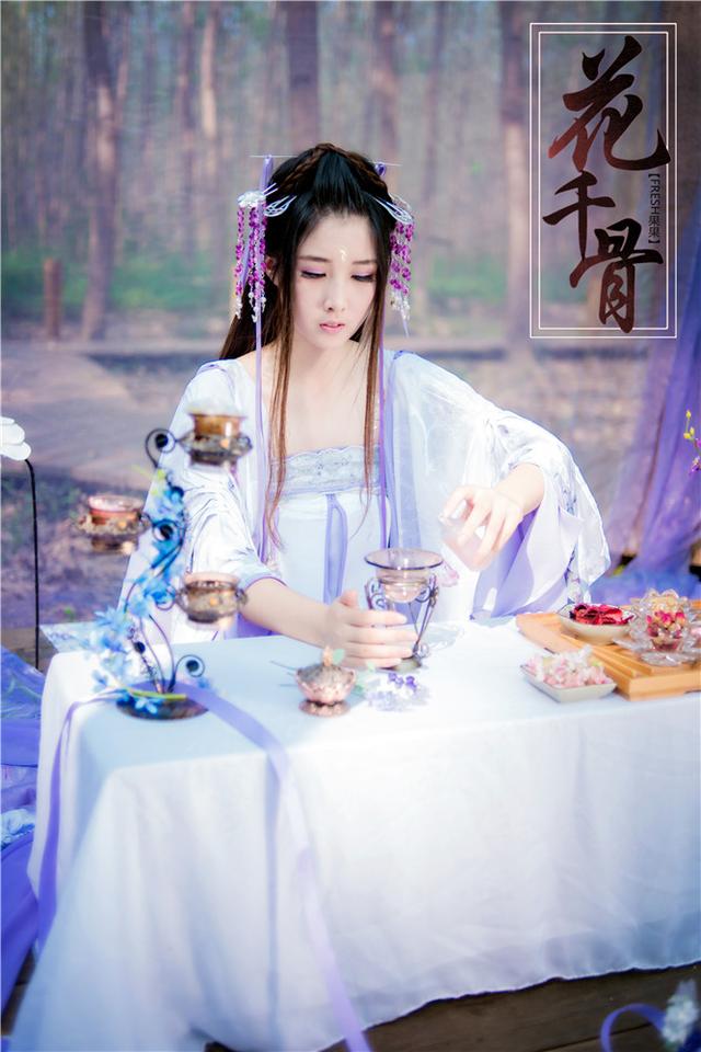 FlcjtBBuV8JjF08A.jpg