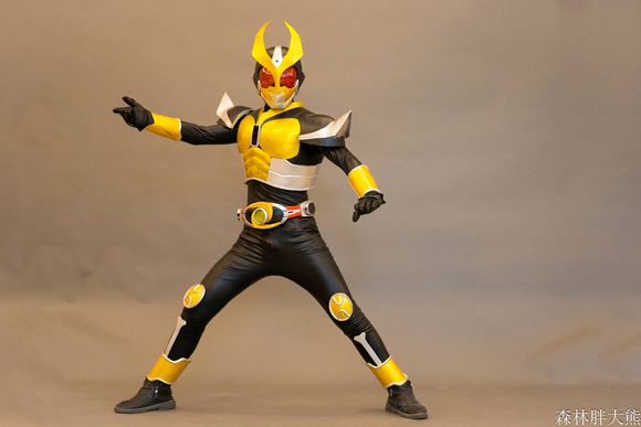 CHhwv1RQHLZHyqs6.jpg