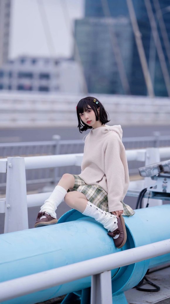 COSƬõ-4.jpg