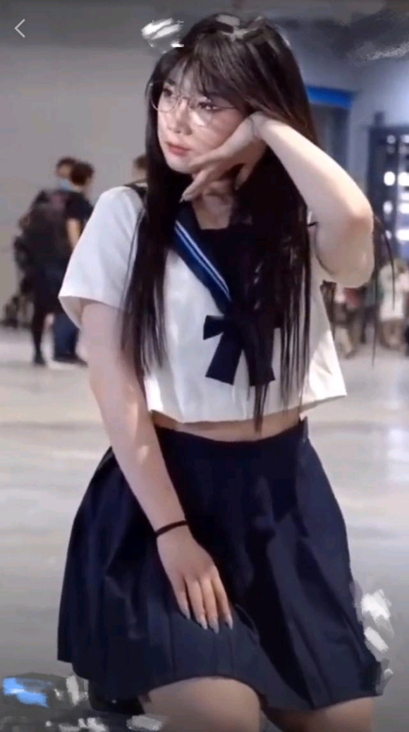 CoseƬ뻹ײ?չҴ!?-1.jpg