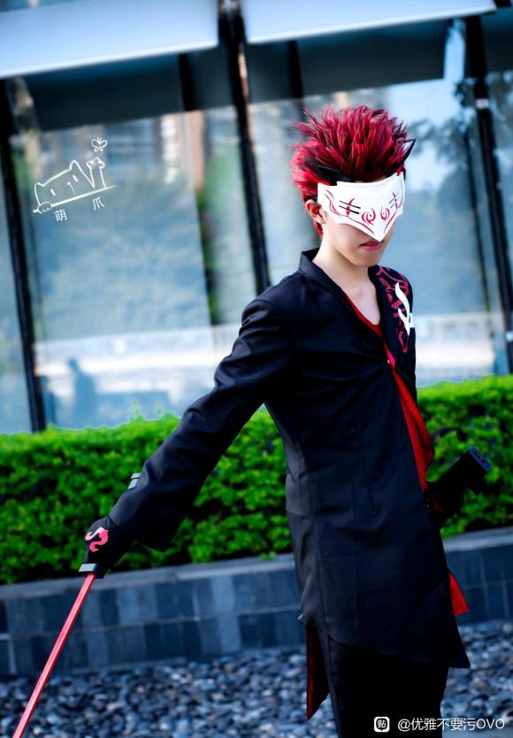 RWBY Cos ƬAdam Taurus + Ƶ-4.jpg