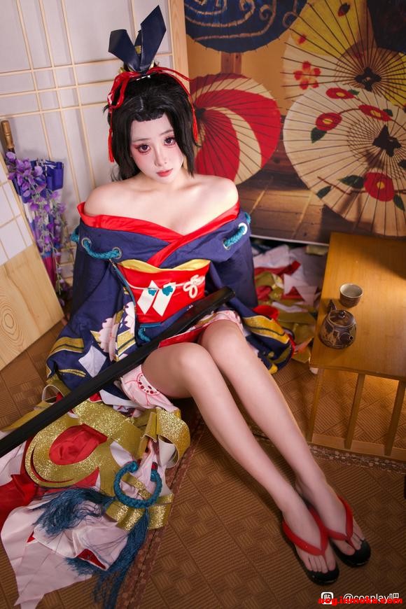 COSƬcos-7.jpg