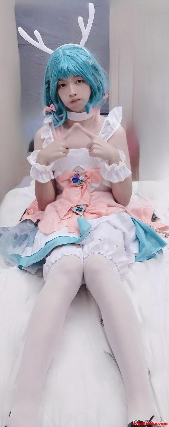 COSƬcos-2.jpg