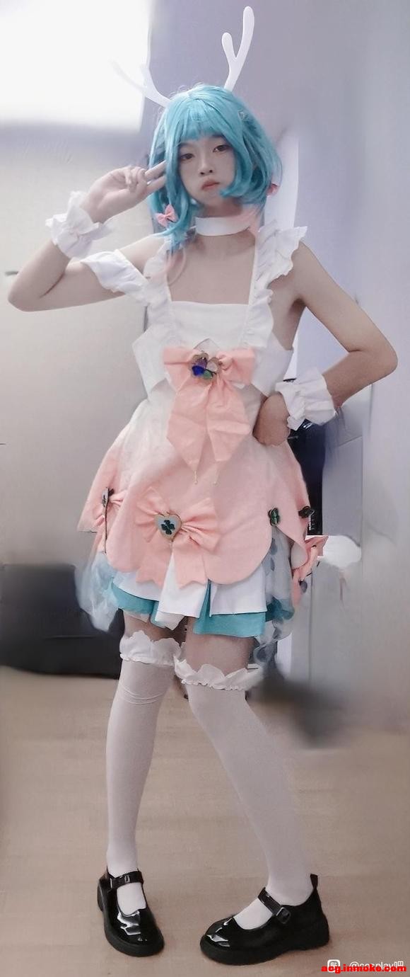 COSƬcos-1.jpg