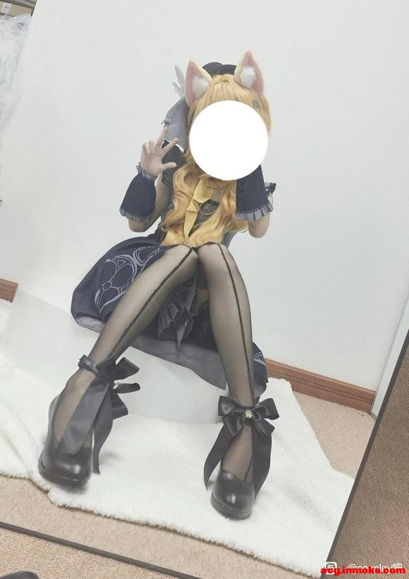 COSƬ
