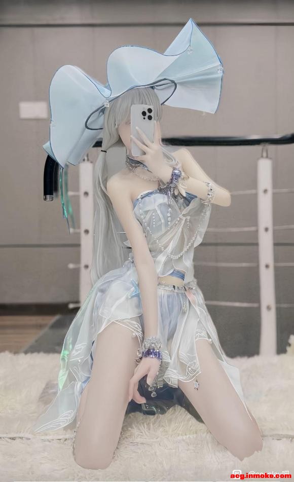 COSƬcosplay-2.jpg