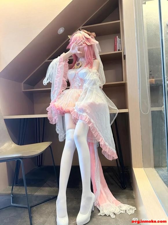 COSƬcosplay-1.jpg