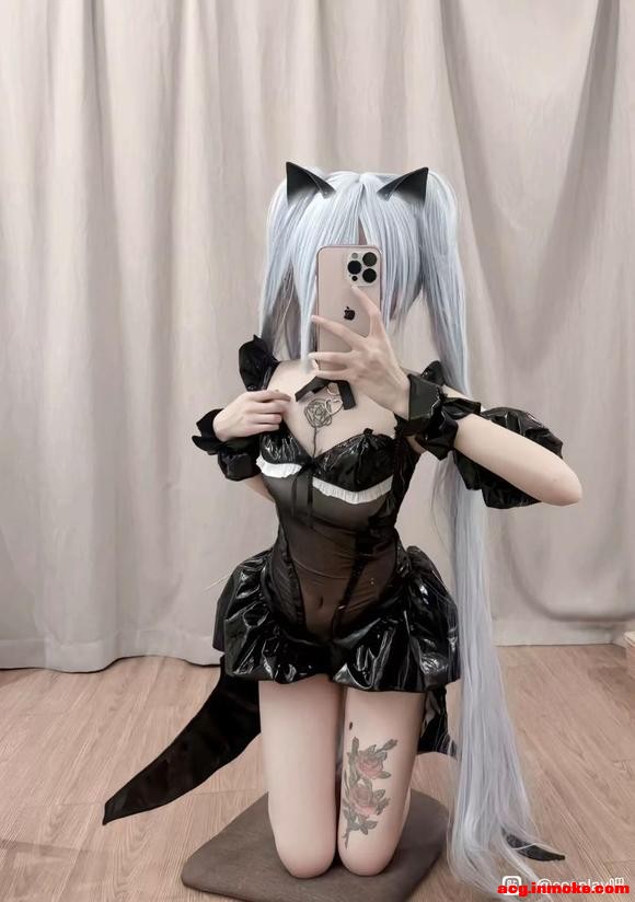 COSƬcosplay-2.jpg