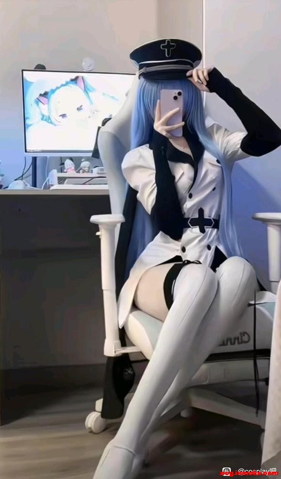 COSƬԪcis-1.jpg