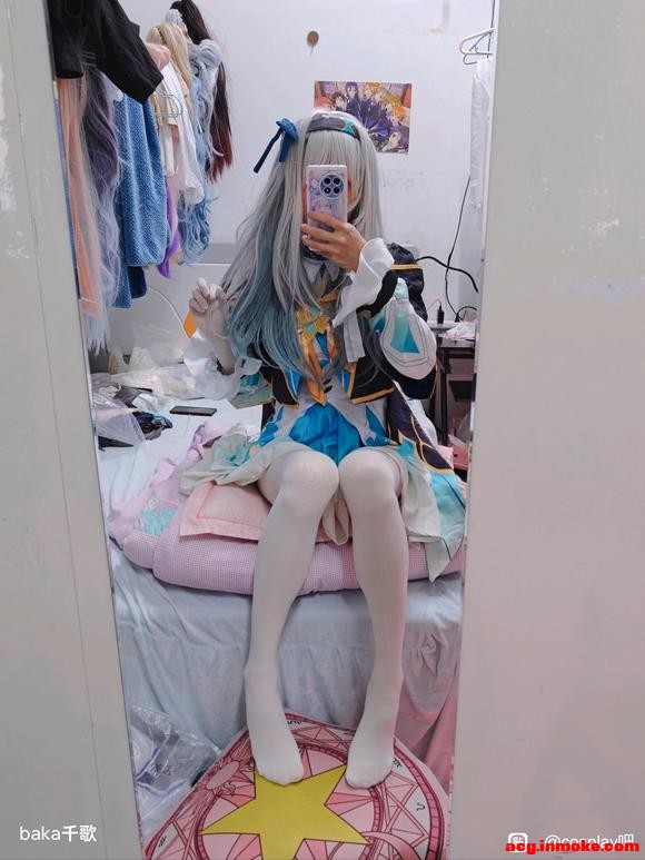 COSƬcos-1.jpg