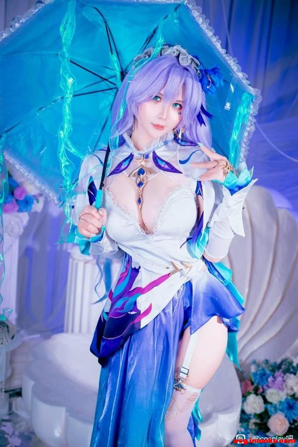 COSƬcosPyon_Lay-4.jpg