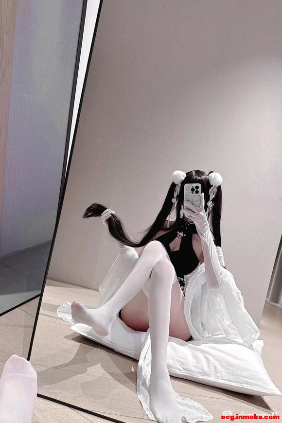 COSƬCOS-1.jpg