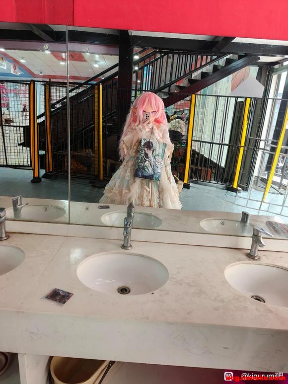 �����˱��������˱��� ��һ�α��޵�ˢ��չ��ͷ�ǣ����󹤷���