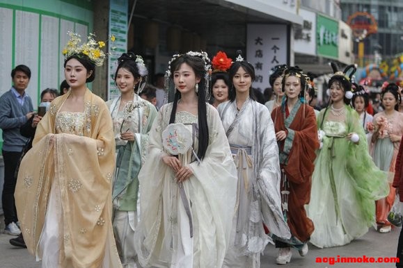 ɽ��Ϋ����ף������ ��������չ���Ϸ绪-4.jpg