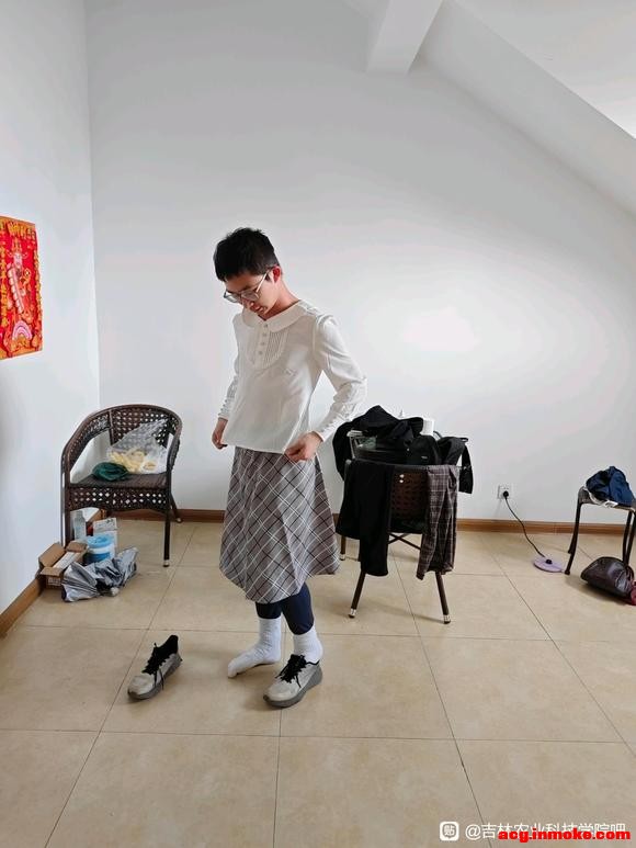 ѧУ�Ĵ�һ����22�� ��*�u����Ӳ��רҵ���˶����� ��ƭ����-6.jpg