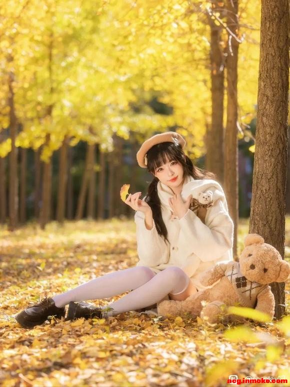 ��COS��Ƭ������С����Ů��ļ