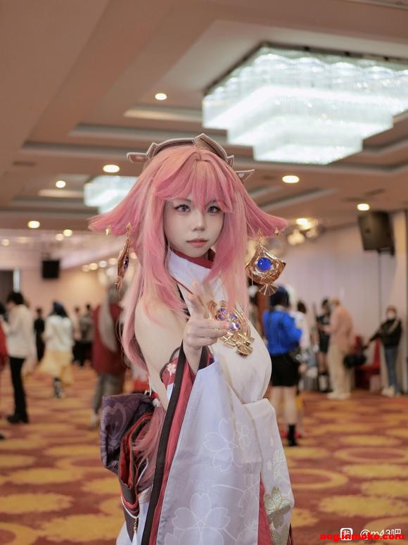 ��չ��coser-9.jpg