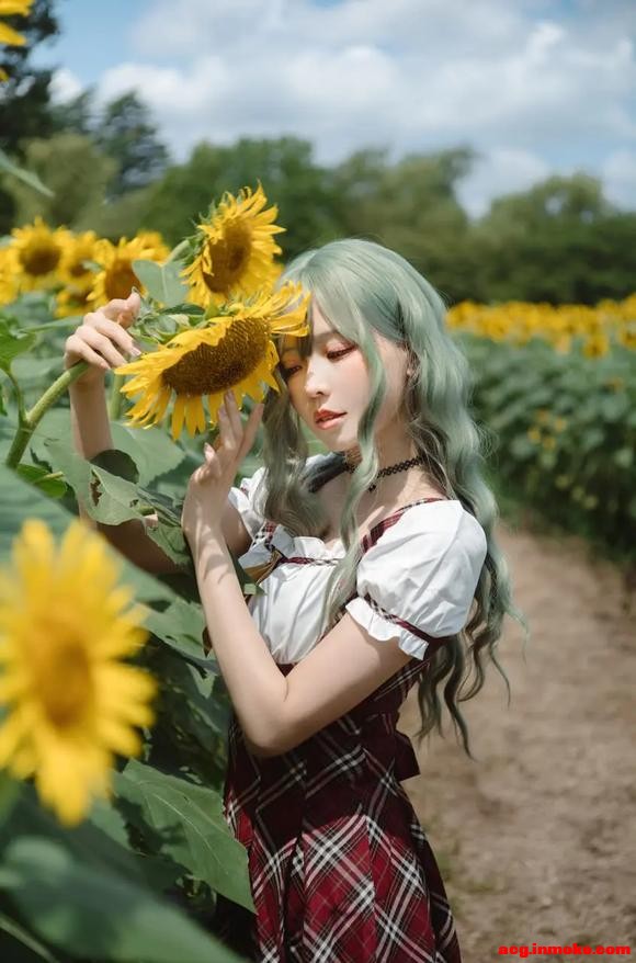 ��COS��Ƭ�����տ����ȹ��Ů��ļ