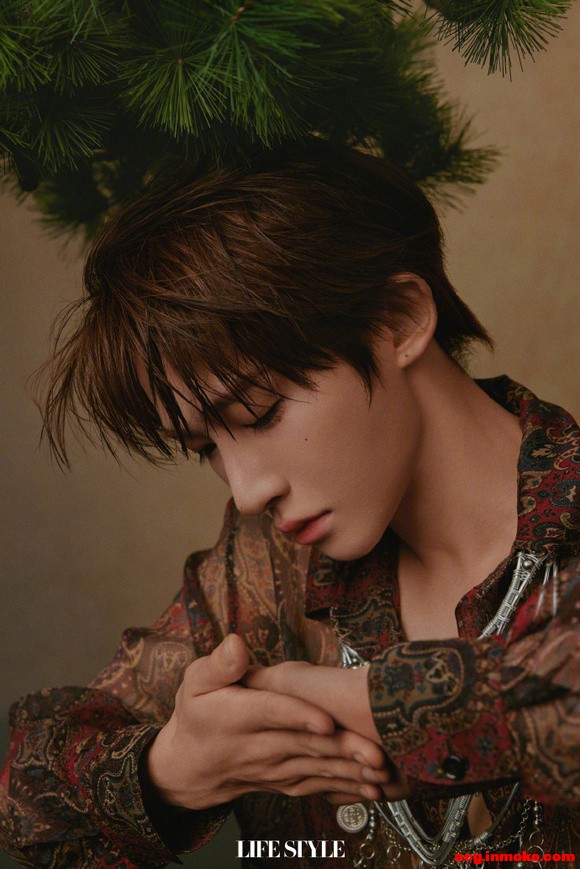 ��Ʒ����ָ��LifeStyle  2025  5�� ����ʫ�黨������Ƭ-2.jpg