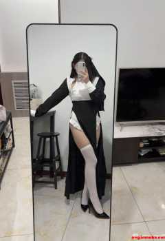 ��COS��Ƭ����Ů���˼ݵ���