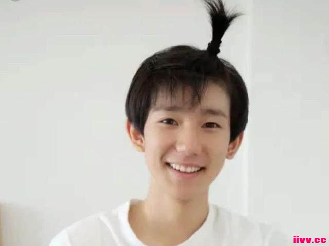 TFBOYSжױգԴȣǧϮ߳