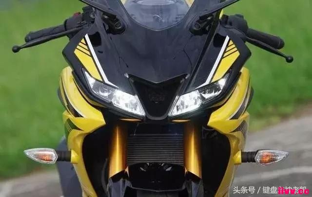 ս150ccСܳYZF-R15ʵ