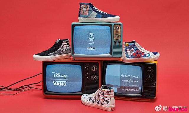 ף Mickey Mouse 90  Vans x Disney 