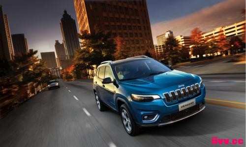 Jeep¾40ʵǰУҰɽΪɽ